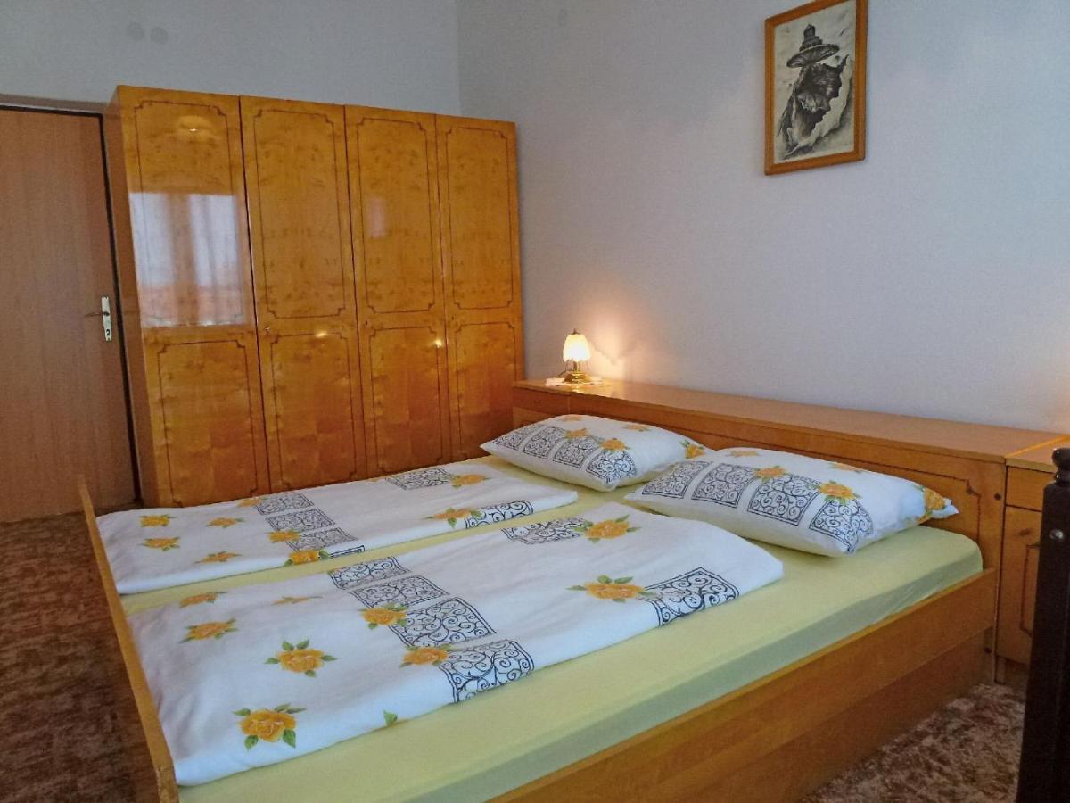 Apartment Milica Njivice Extérieur photo